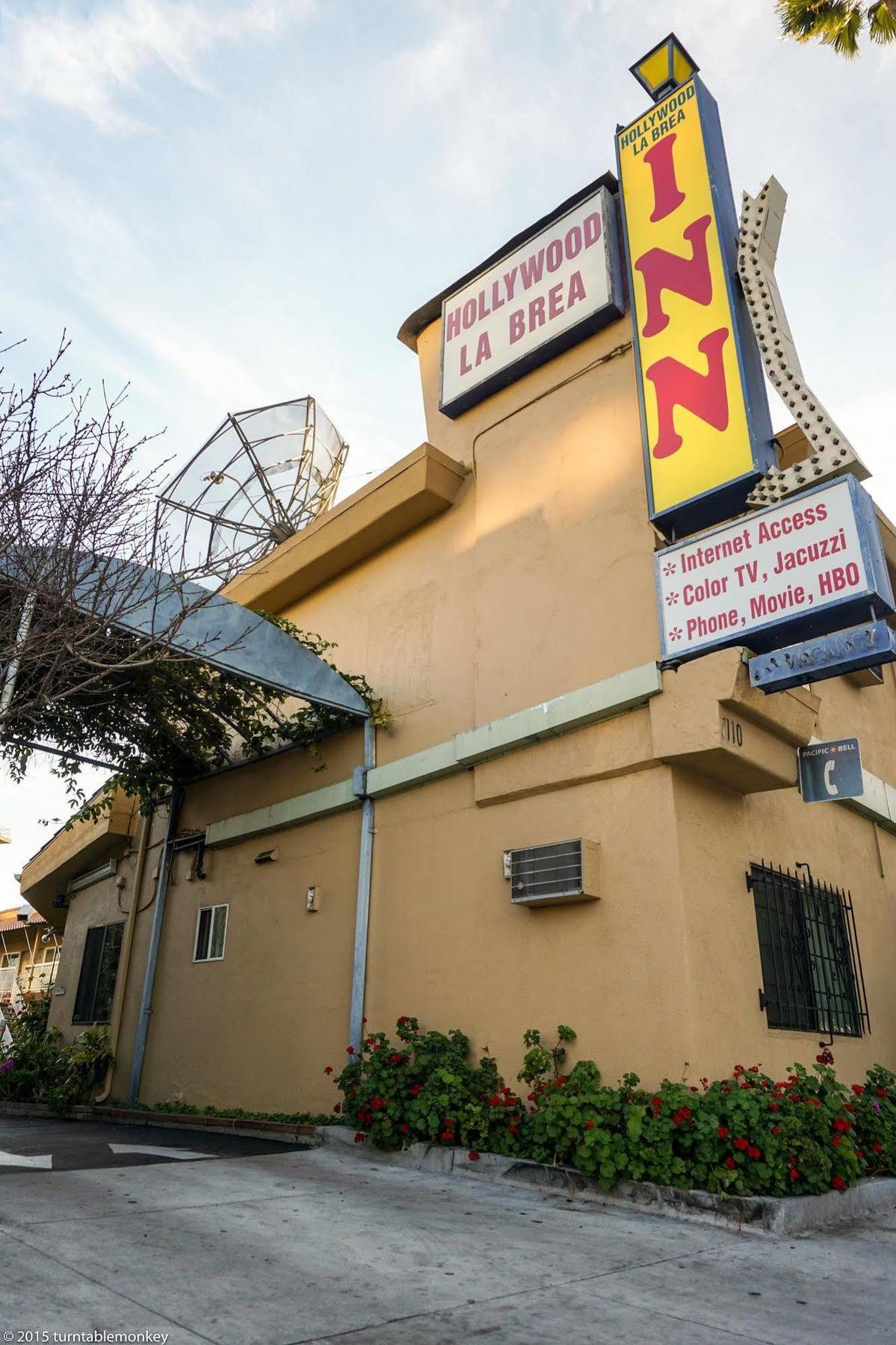 Hollywood La Brea Inn Los Angeles Exterior photo
