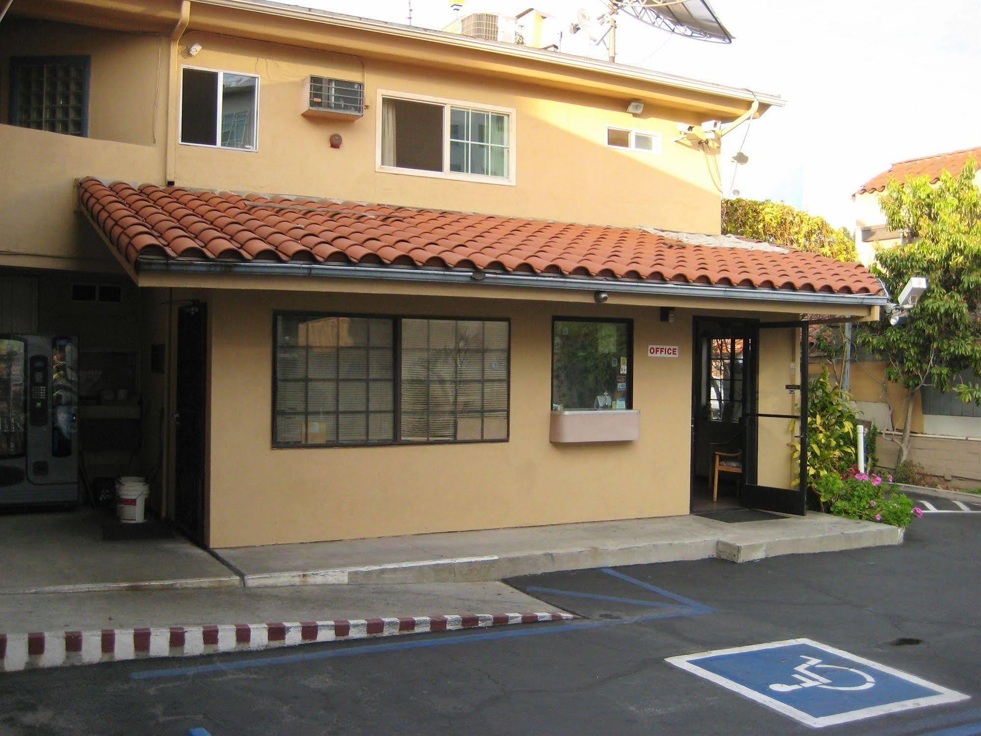 Hollywood La Brea Inn Los Angeles Exterior photo